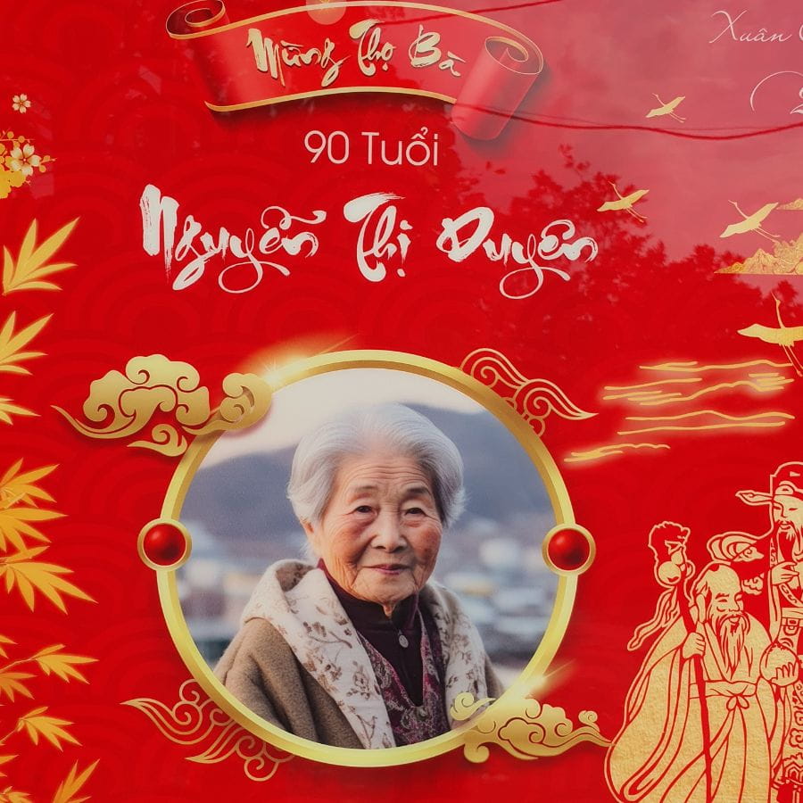 Tranh mừng thọ in ảnh &ocirc;ng b&agrave; c&ugrave;ng t&ecirc;n tuổi