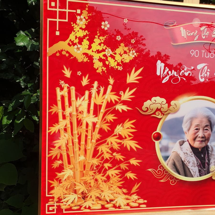 Hình ảnh bụi tre vàng trên mẫu tranh mừng thọ G2